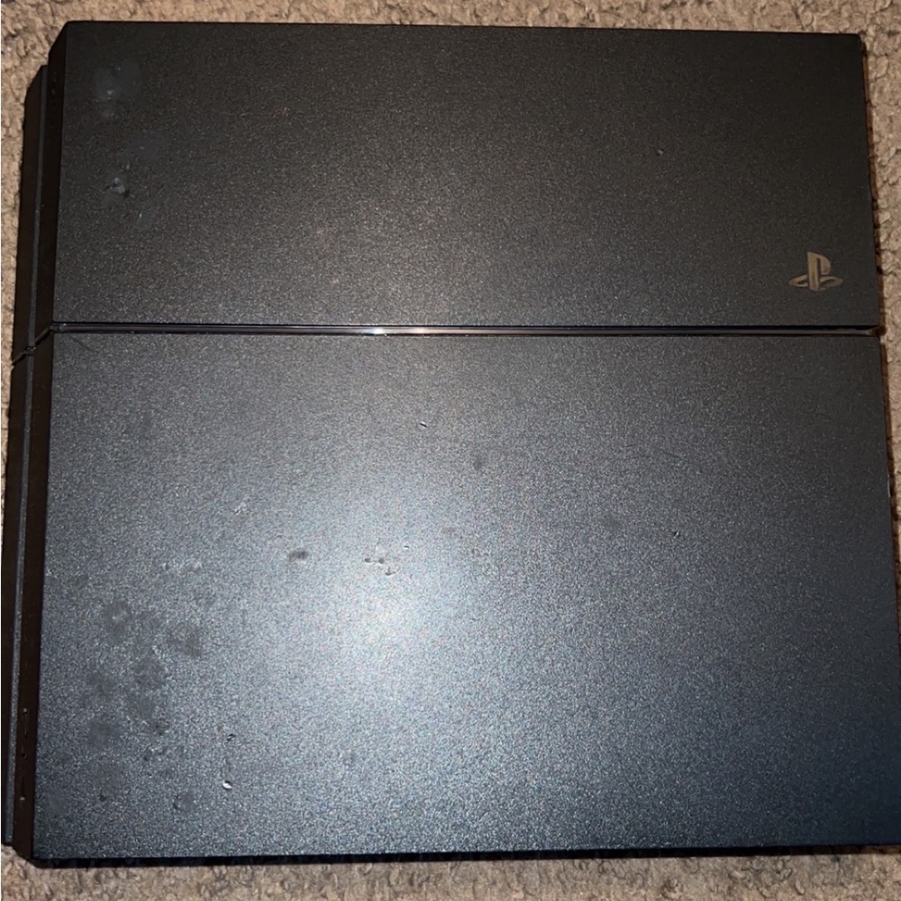 PlayStation 4 500GB (CUH-1215A Model)